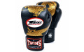 Боксерские перчатки Twins FBGVL3-23 black gold 14 oz Боксерские перчатки Twins FBGVL3-23 black gold 14 oz